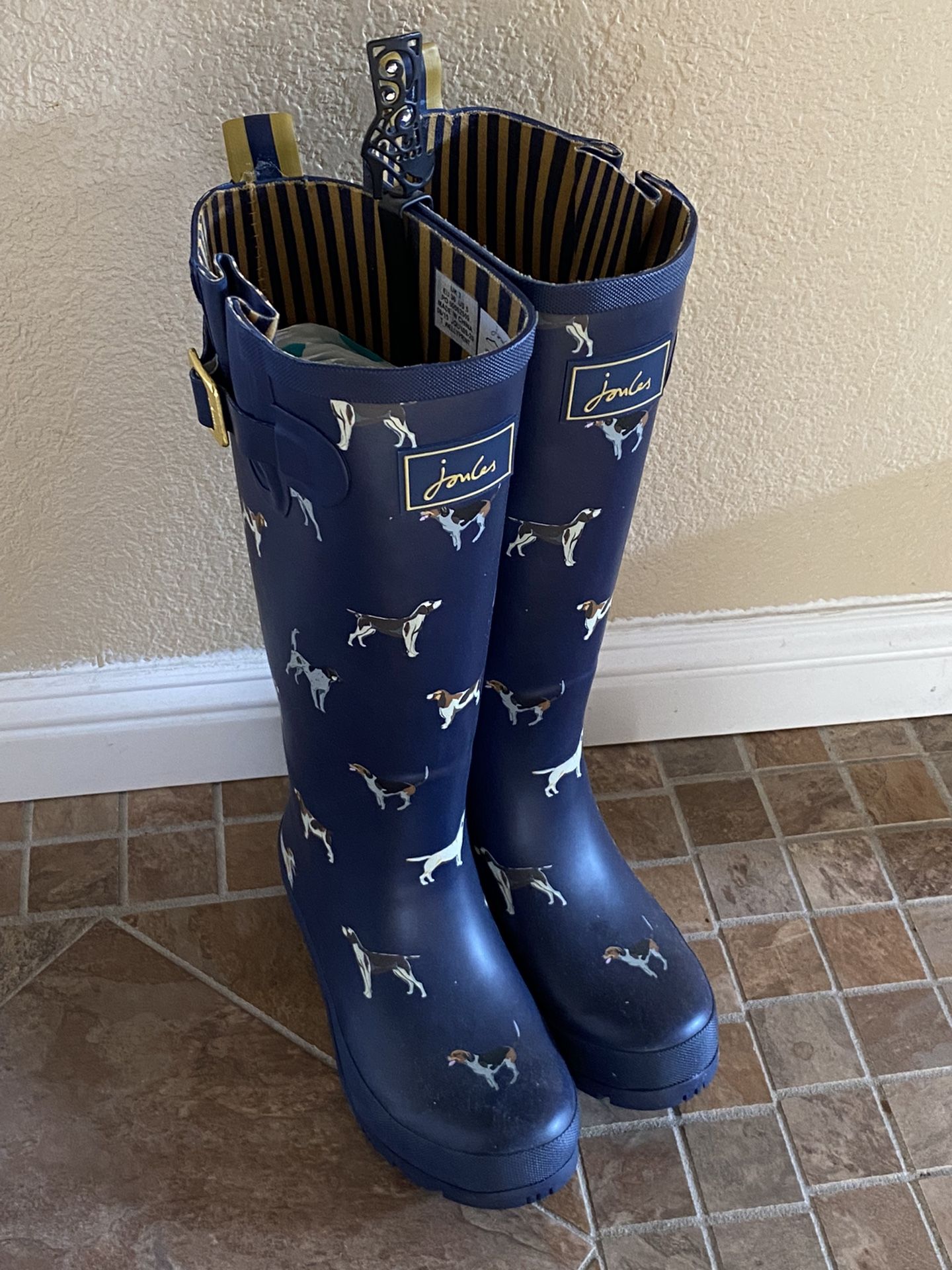 FREE Joules SZ 5 Rain Boots (If this Post Is Up, That Means It’s AVAILABLE )