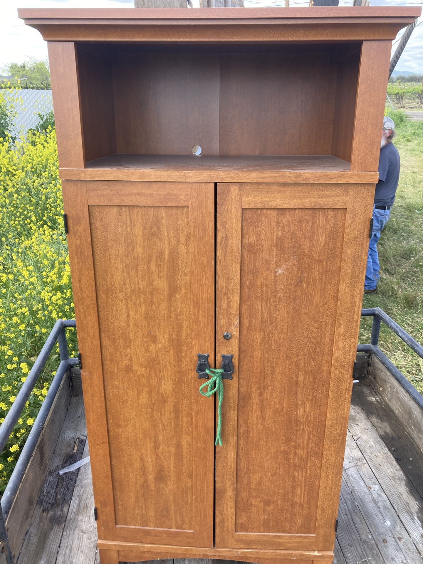 Hideaway Computer Desk Cabinet Beautiful