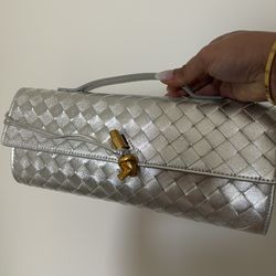 BV Andiamo l Purse - Silver