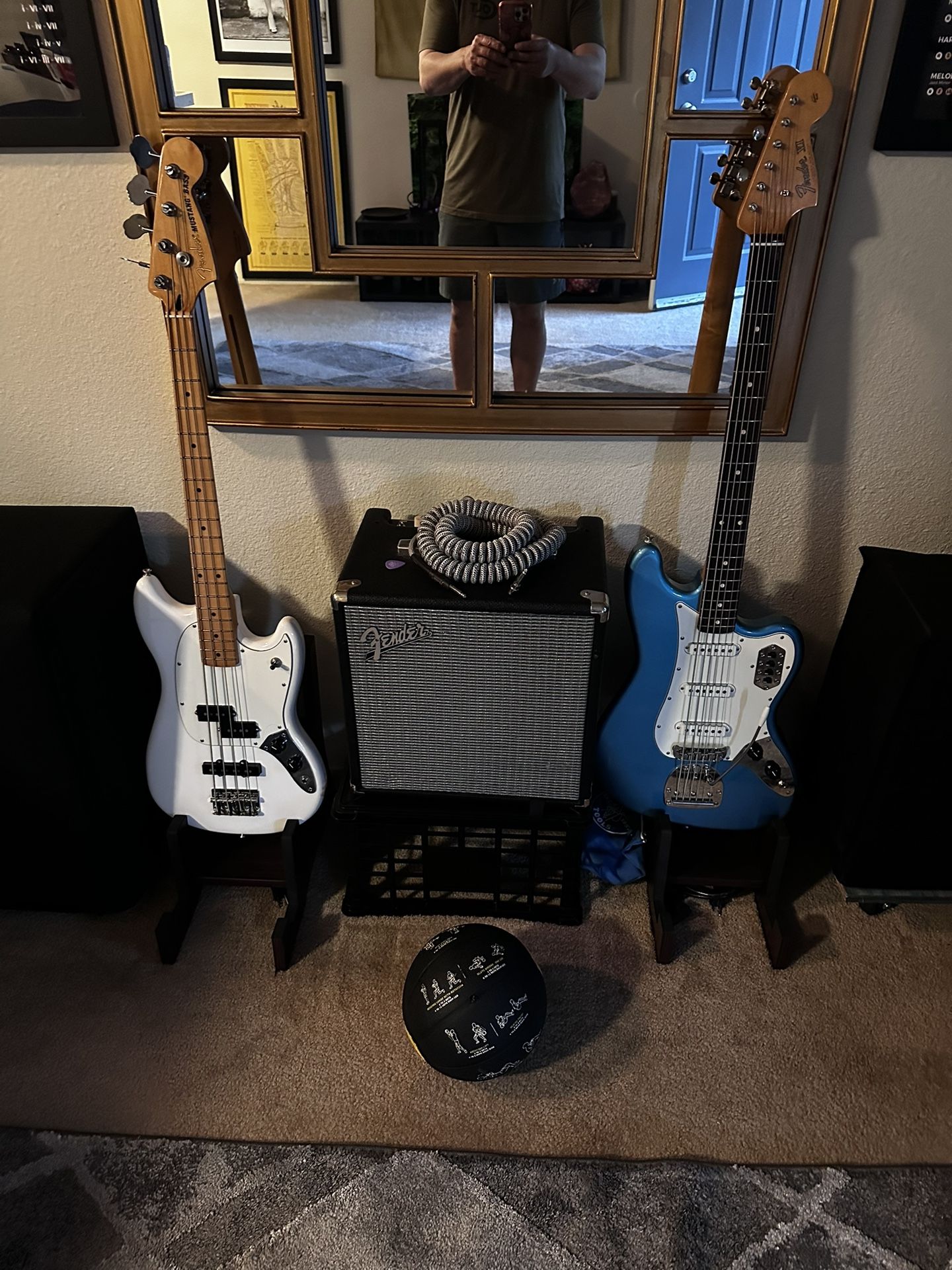Fender Bass Bundle $1500 With Rumble 25 