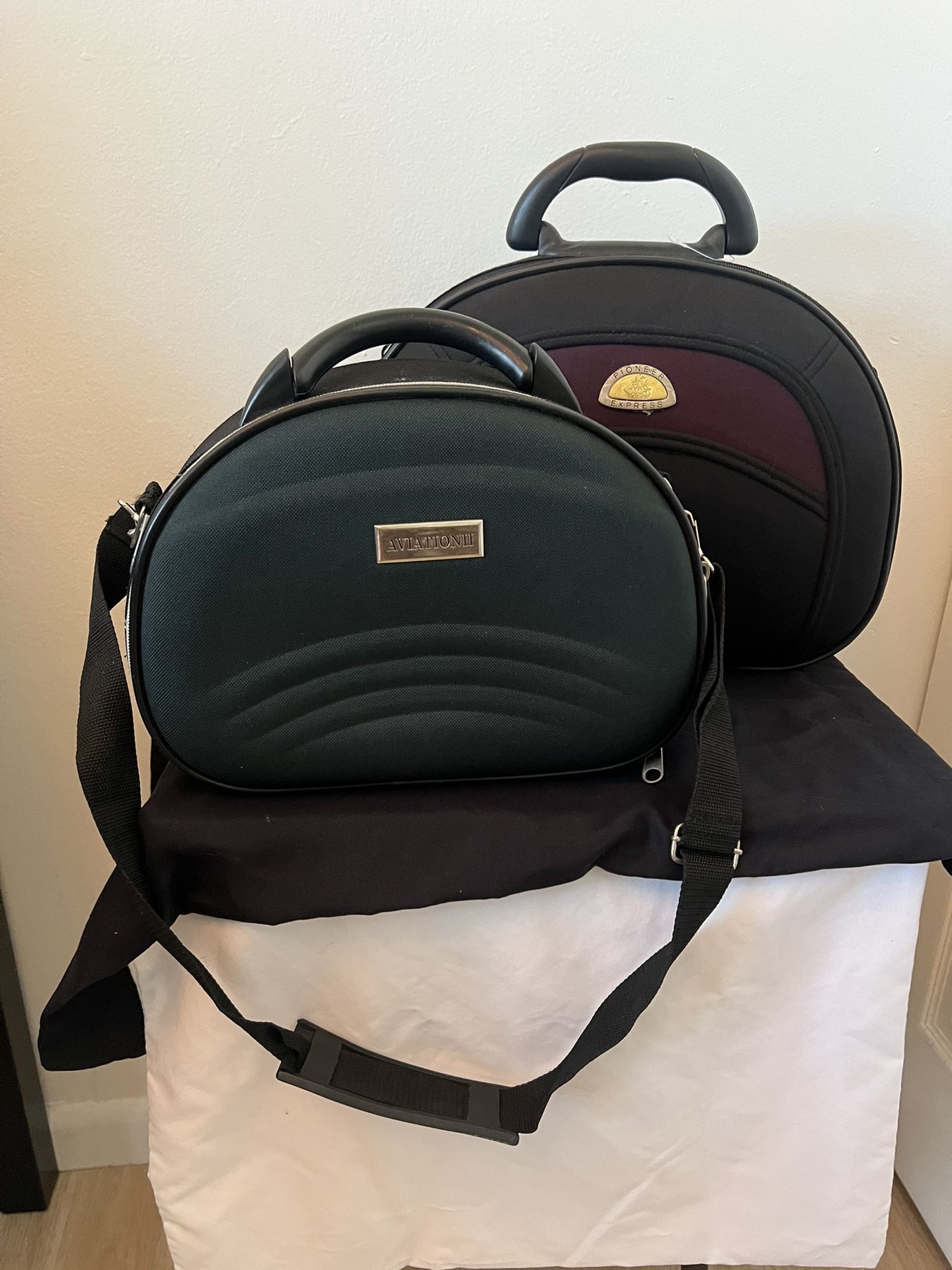 Traveling Personal Carrier Two In One $100