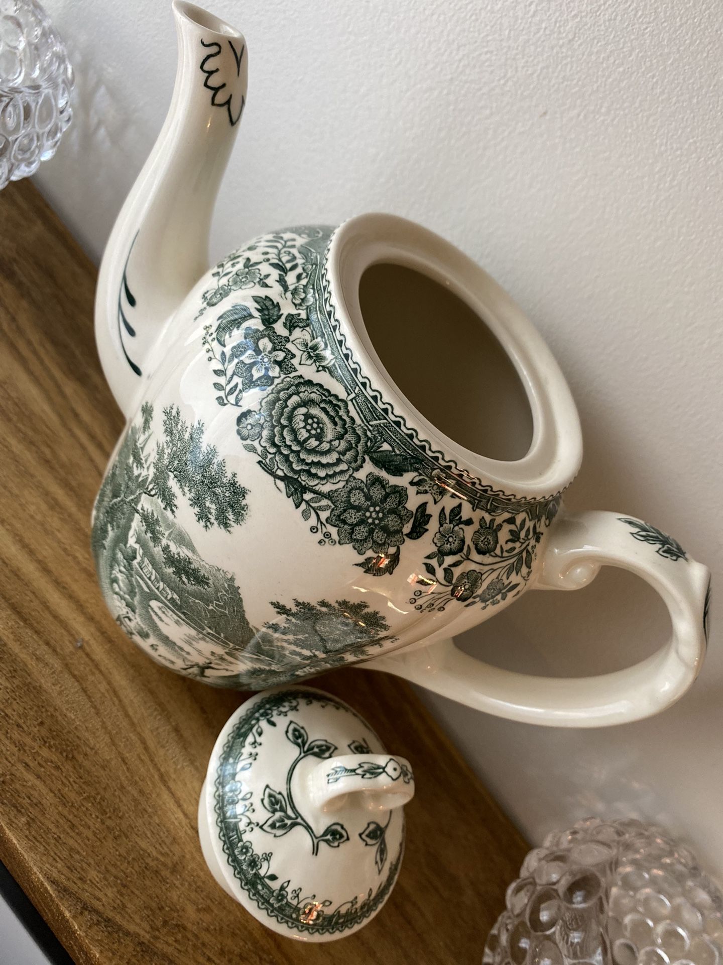 Colonial Inspired Tea Pot
