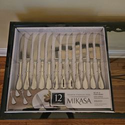 Mikasa Steak Knives Box Set