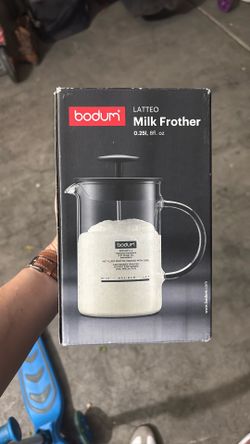 Bodum manual milk frother