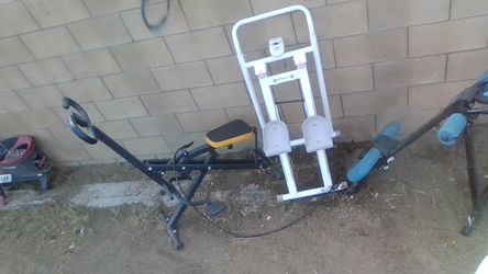 3 Workout leg work station's all with indivual timers