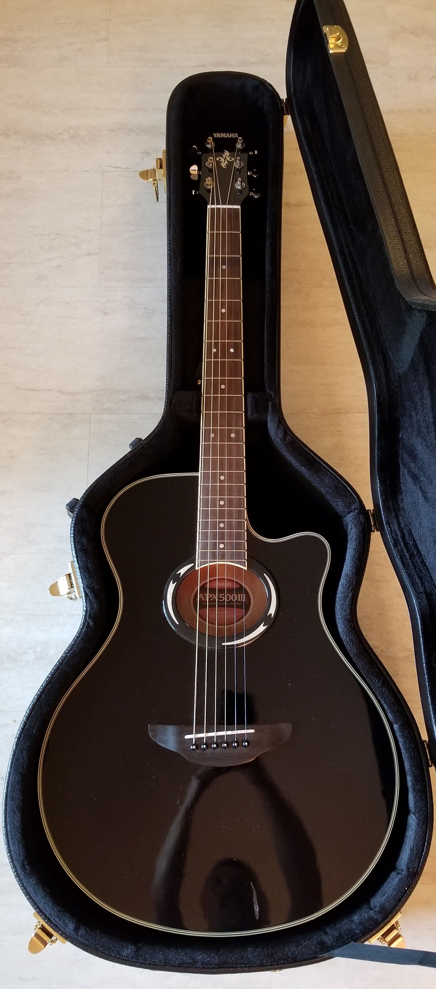 Yamaha APX500III Thinline Cutaway Acoustic-Electric Guitar w/ Deluxe Hardshell Case - Trades?