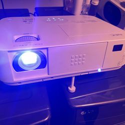NEC HDMI Video Projector