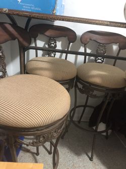 3 Bar chairs 3 sillas de barra