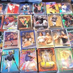 Lot Of 900 Random All Sports Cards Refractors  Cv