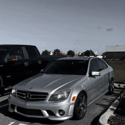 Mercedes Benz C63 AMG