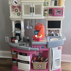 Toy Kitchen And Accessories 
