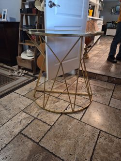 Entryway table
