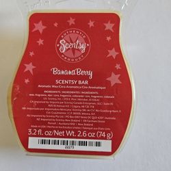Scentsy discontinued BananaBerry, 3.2 oz. NWT.