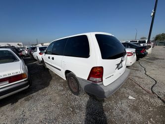 2002 Ford Windstar — $2,500 — Clean Title