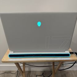 Alienware Gaming Laptop X17 R2