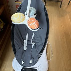 4moms MamaRoo Baby Swing