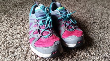 Nike Alvord 10 trail running shoes. Women's size 9.