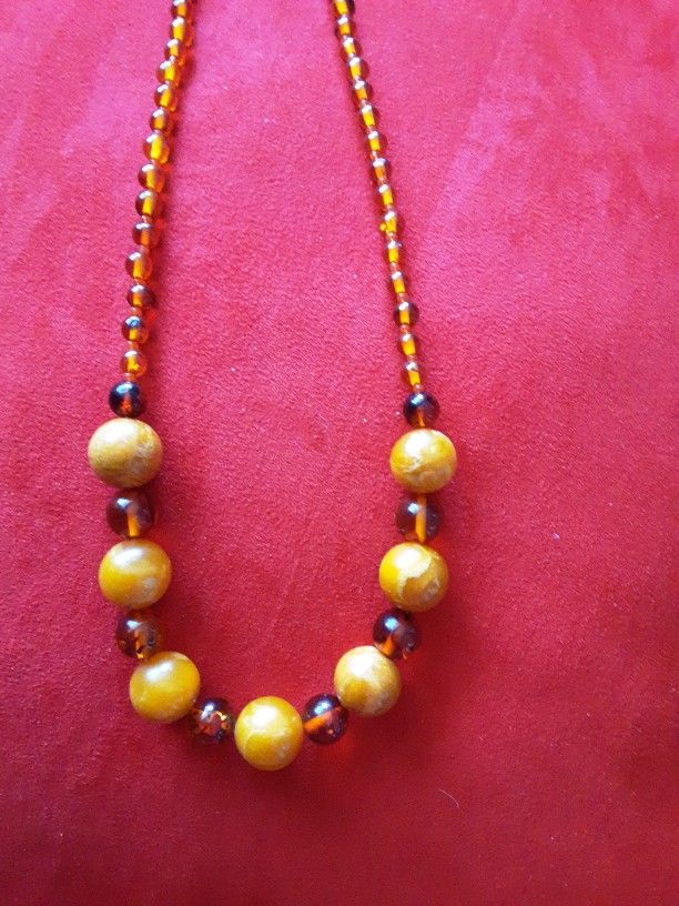 Pretty Yellow and Amber Necklace 