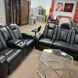 Power Reclining Sofá And Love Seat 