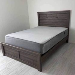 Solid Wood Dark Brown Queen/ King 👑 Panel Bed ✅ Brand New 💥 