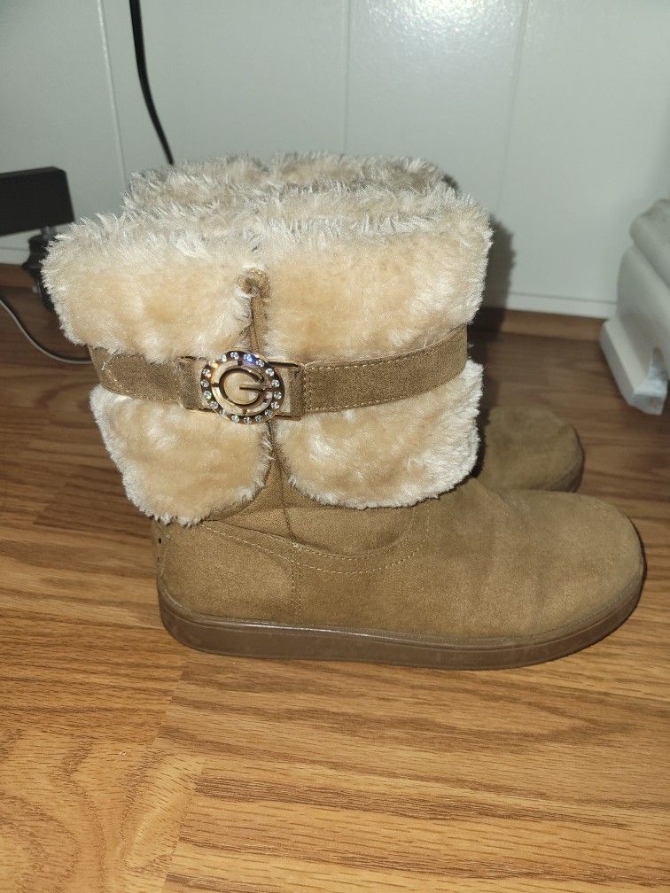 Womens GBG Furry Boots 7.5