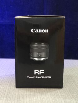 Canon RF 35mm f/1.8 Macro IS STM Lens