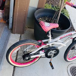 Hello Kitty Girls Bicycle
