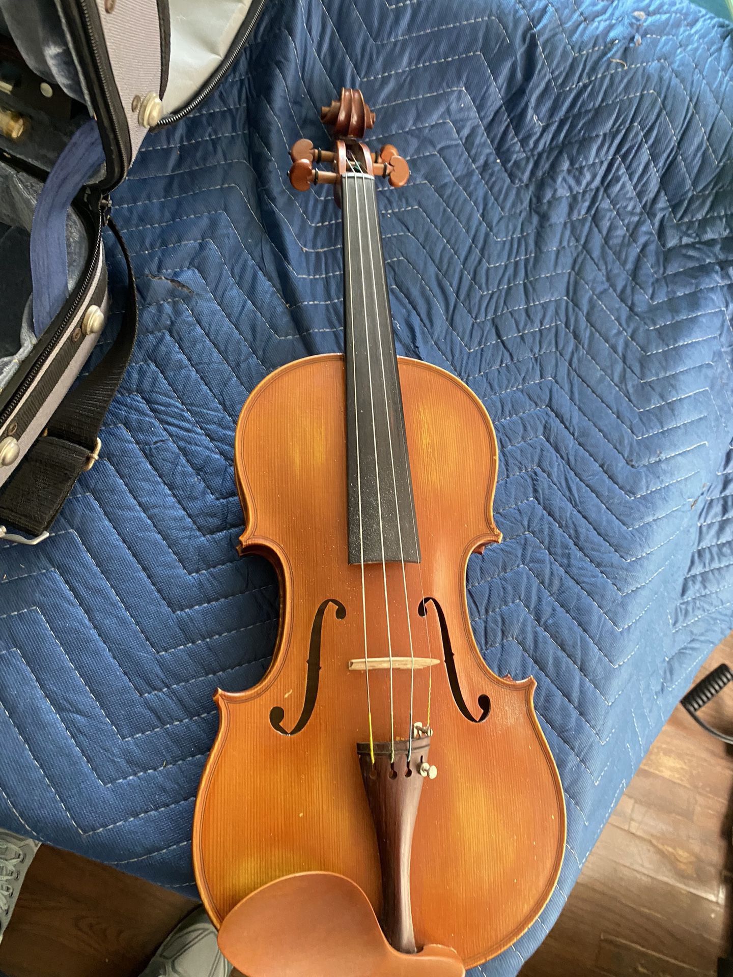 Vintage Violin—3/4 Size.  Great for beginner. 
