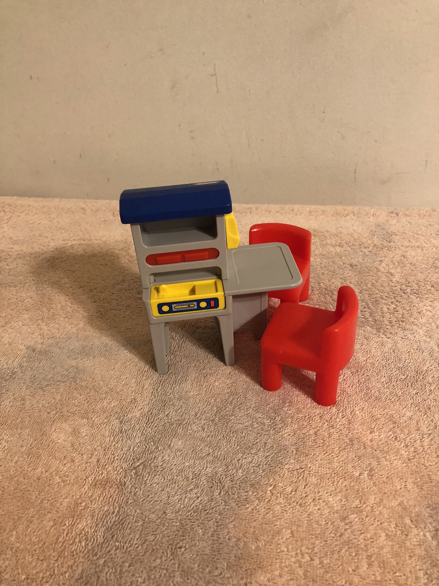 Vintage Little Tikes Dollhouse Size Workbench With 2 Red Chairs Original Set