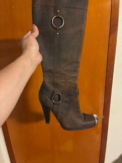 Guess leather boots 7.5