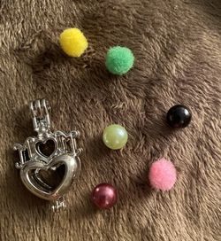 Mom Locket with Pouf for Essential Oils or Colored Pearl. 925 Chain