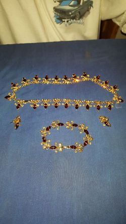 Necklace set