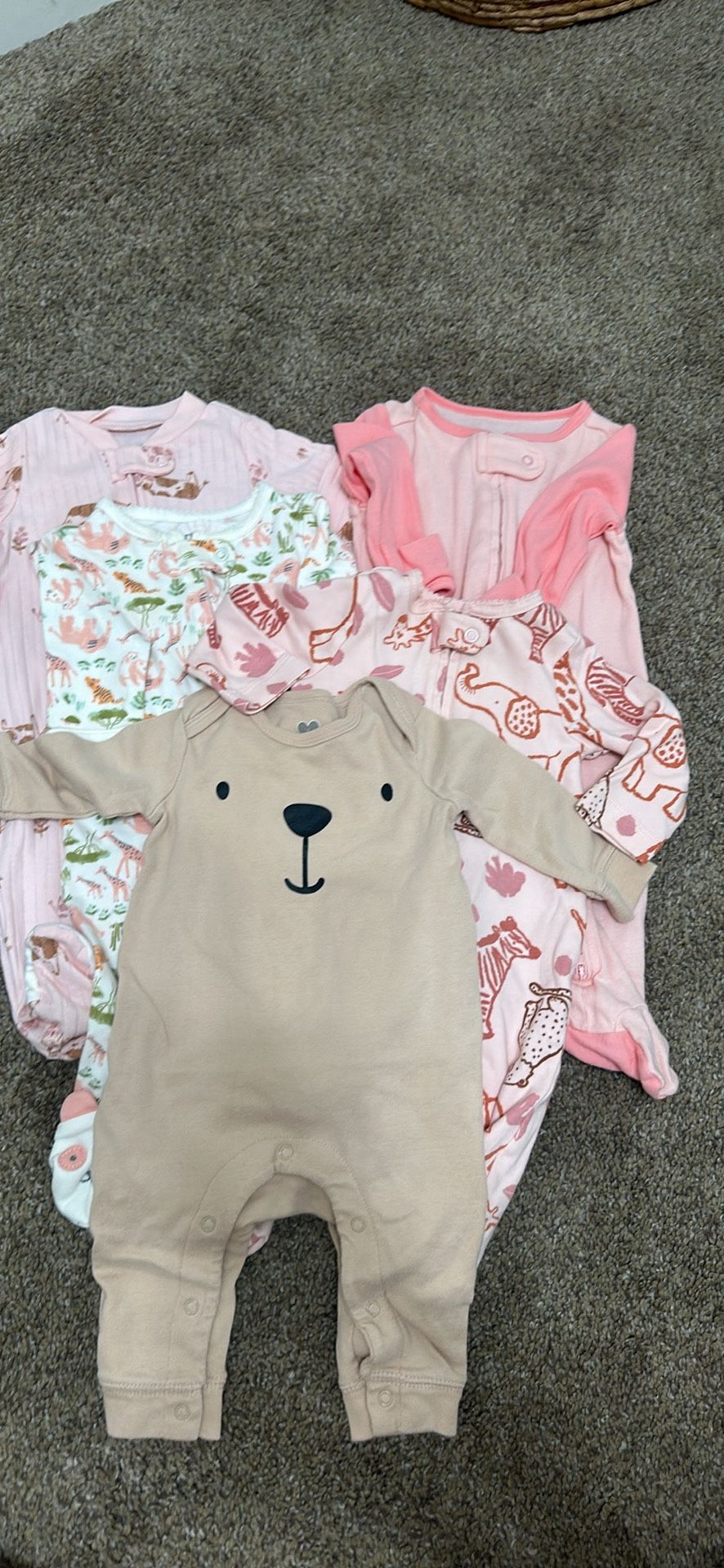 5 Baby pajamas 0-3 Months