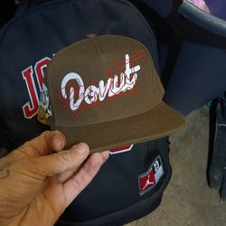 donut snapback 