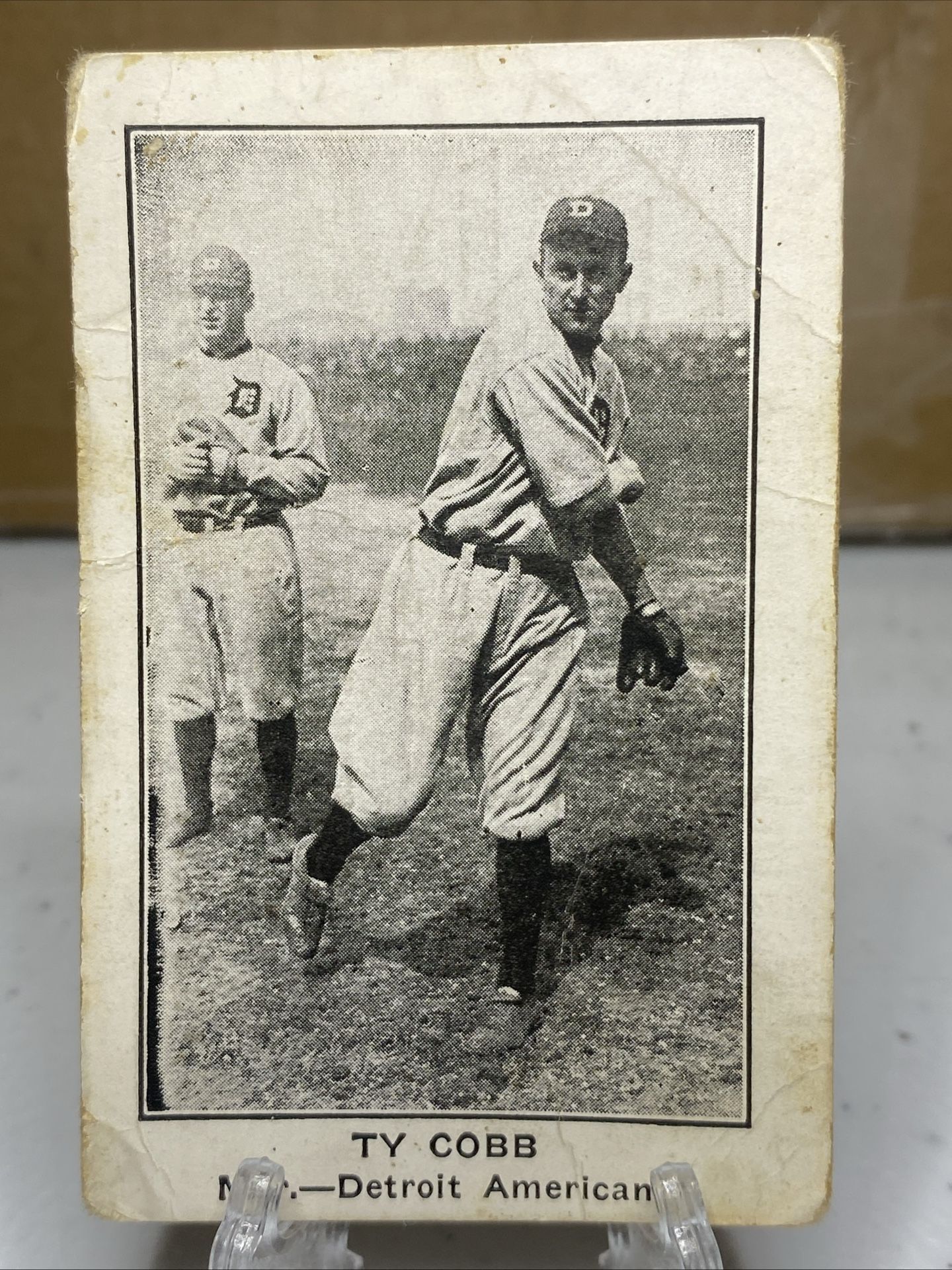 1922 American Caramel Co E121 Ty Cobb “Throwing” Baseball Card Authentic