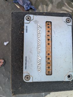 Speaker box