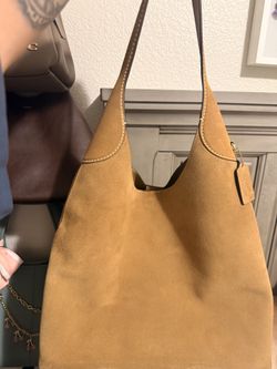 Coach Brooklyn 39 suede