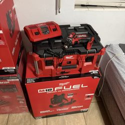 Packout ,Drill, Charger And Blower