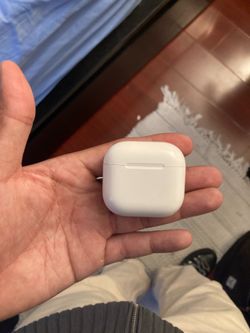AirPod 4
