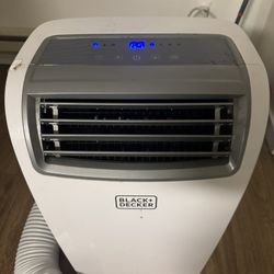 Black + Decker AC Unit 