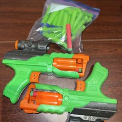2 Nerf Guns With Ammo