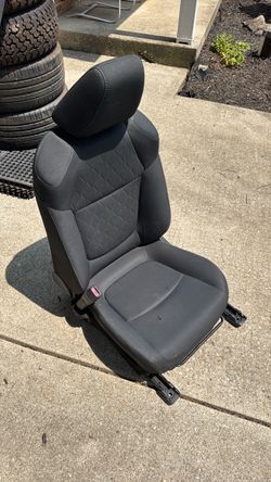 2021 corolla driver seat