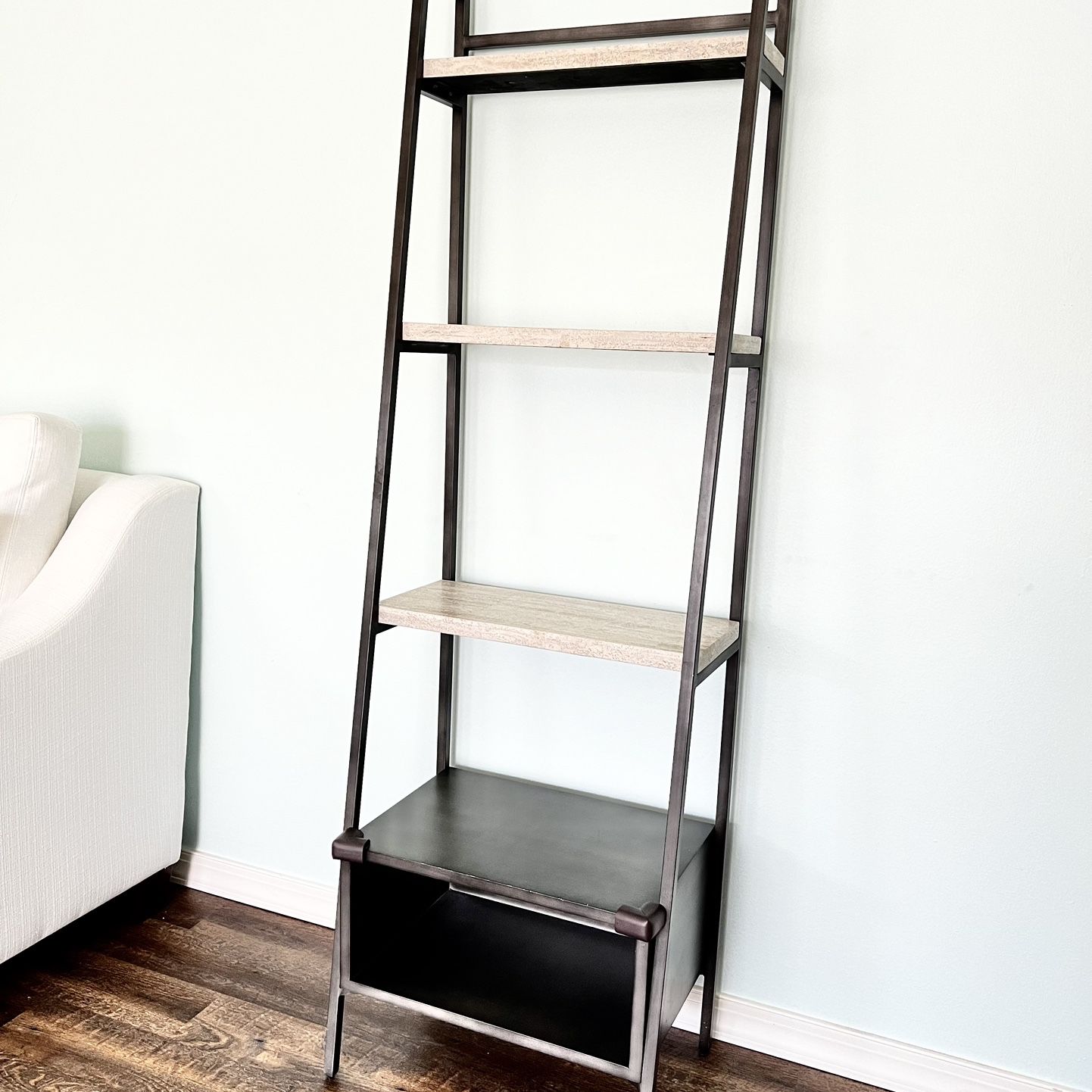 Chic and Modern Ladder Bookcase