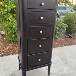 Dark Solid Wood Dresser Chest of Drawers Furniture Great Condition 