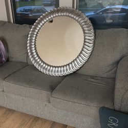 ✨ A mirror that transforms your space ✨