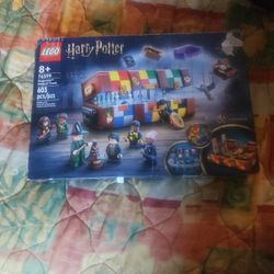 Lego Harry Potter  Hogwarts Magical Trunk New