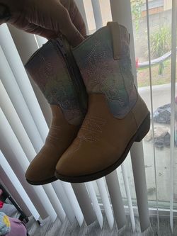 Girls boots