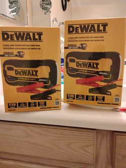DeWalt  Jumpstarter