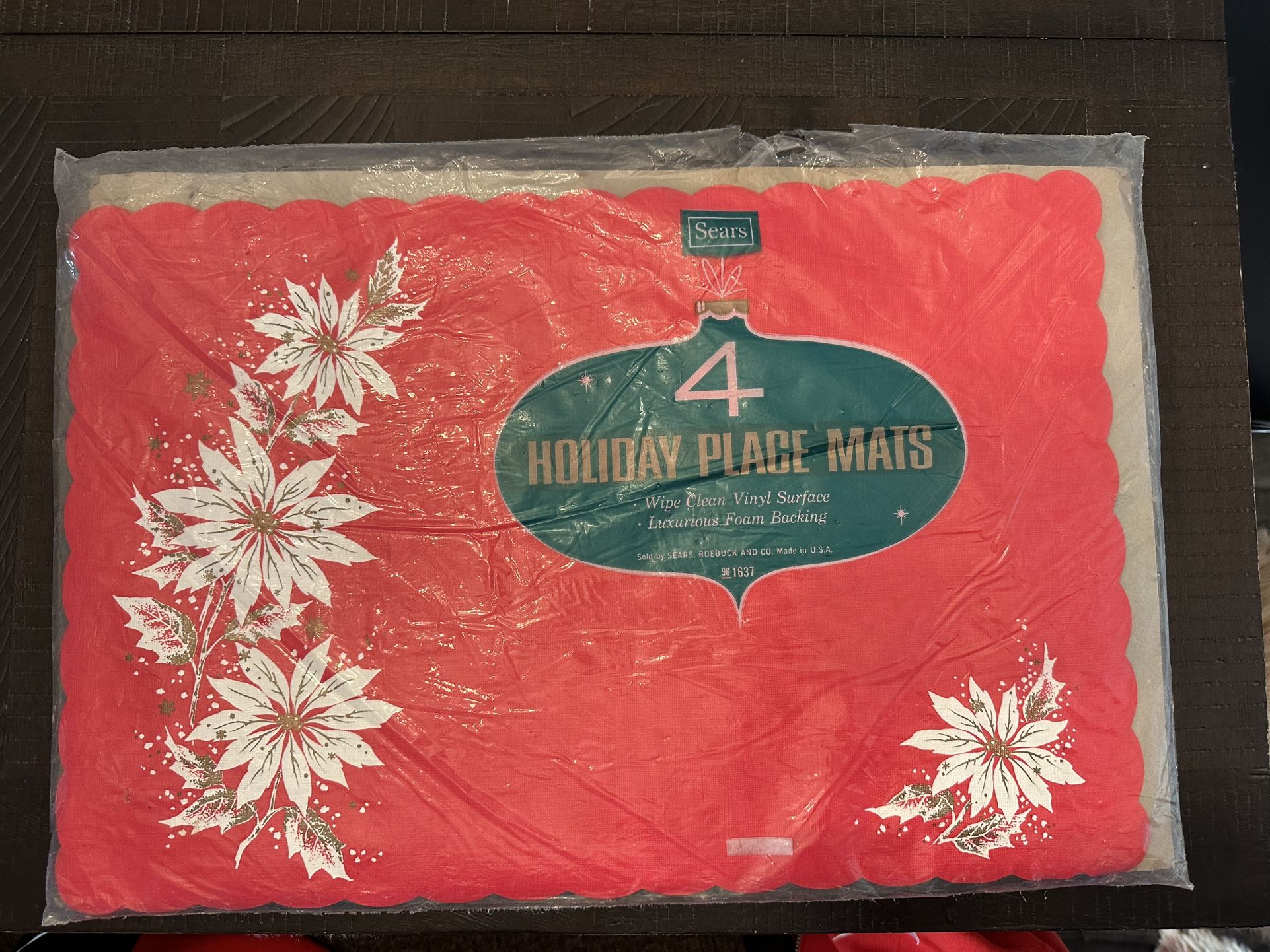 Vintage Sears Roebuck 4 Christmas Holiday Place Mats Red Vinyl Unopened