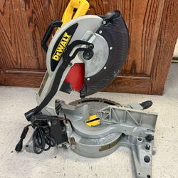 Dewalt Compound Mitre Saw 12”